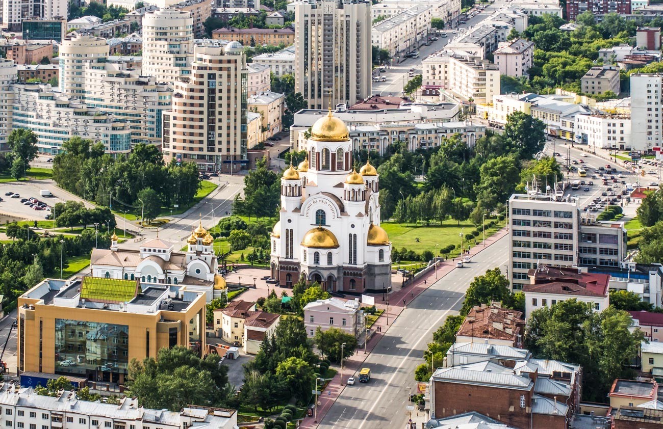 Cerkev Vseh svetih v Jekaterinburgu, zgrajena leta 2000
