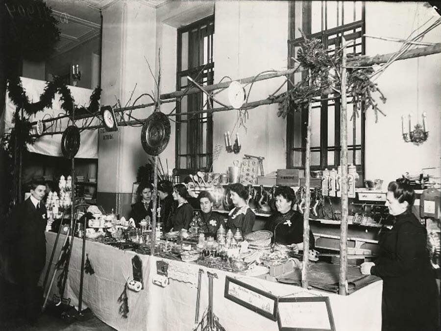 Bazar alemão na Rússia, década de 1910.