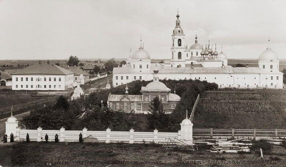 El monasterio de Afanásiev en Mologa.