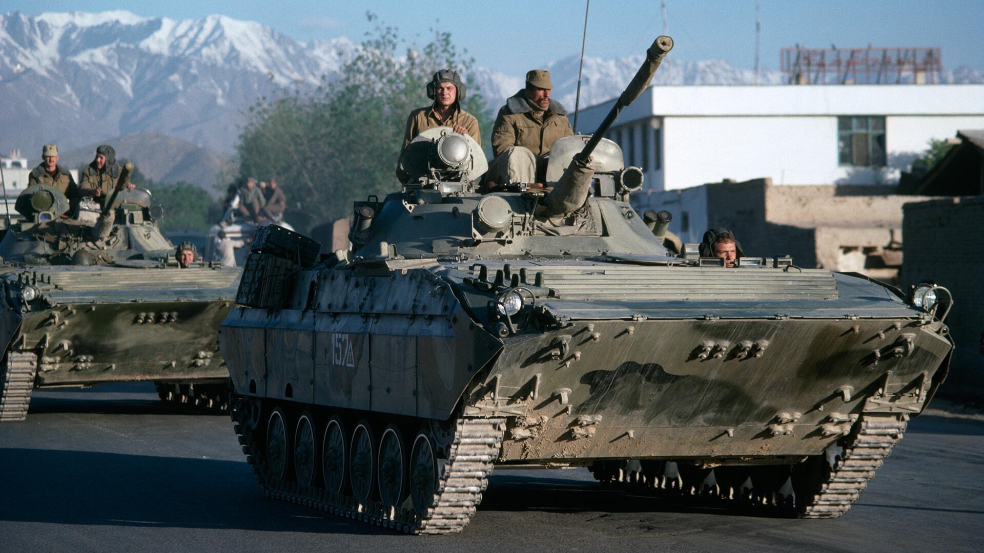 Sovjetska vojna patrola u Kabulu. 