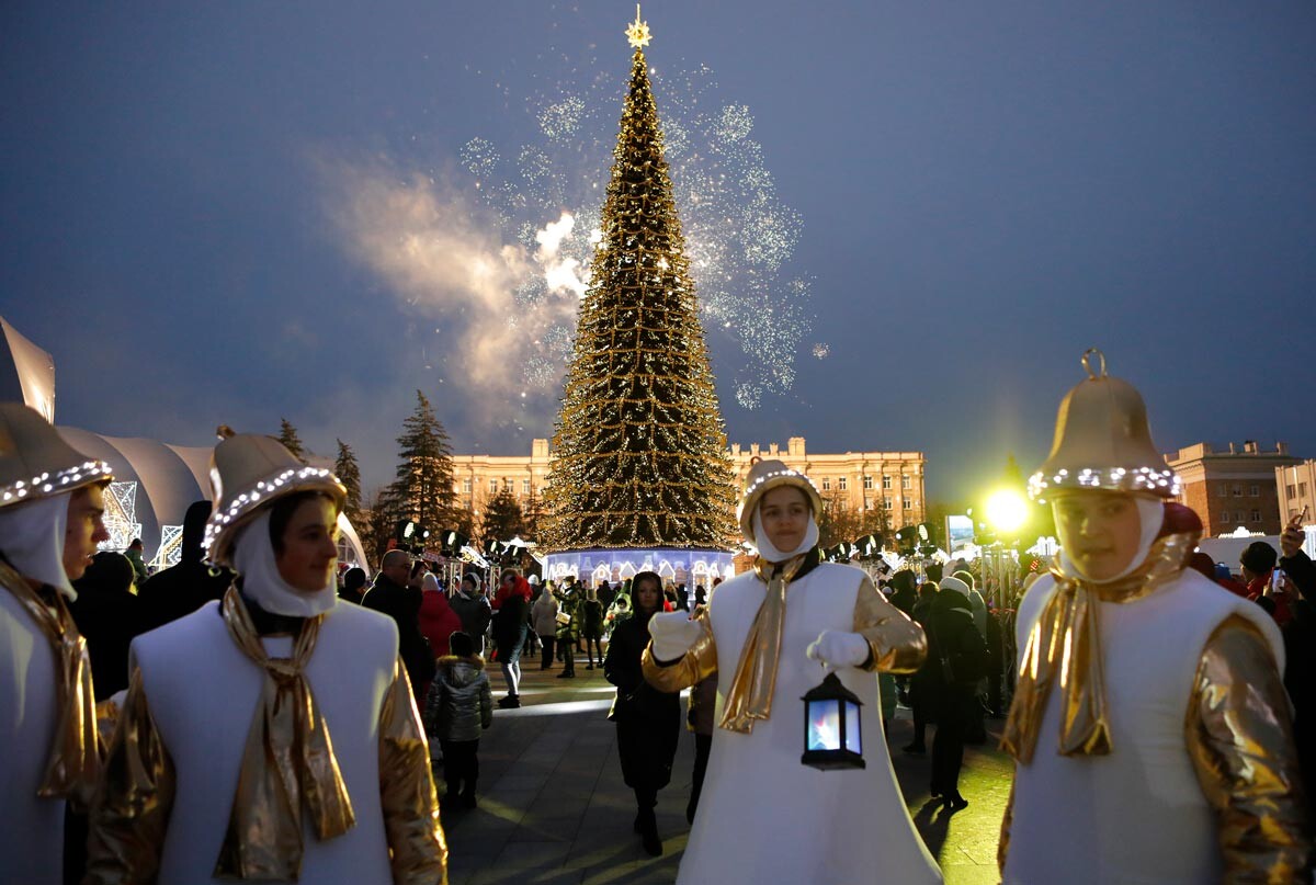 Christmas and New Year 2022 decorations in Russia’s regions (PHOTOS