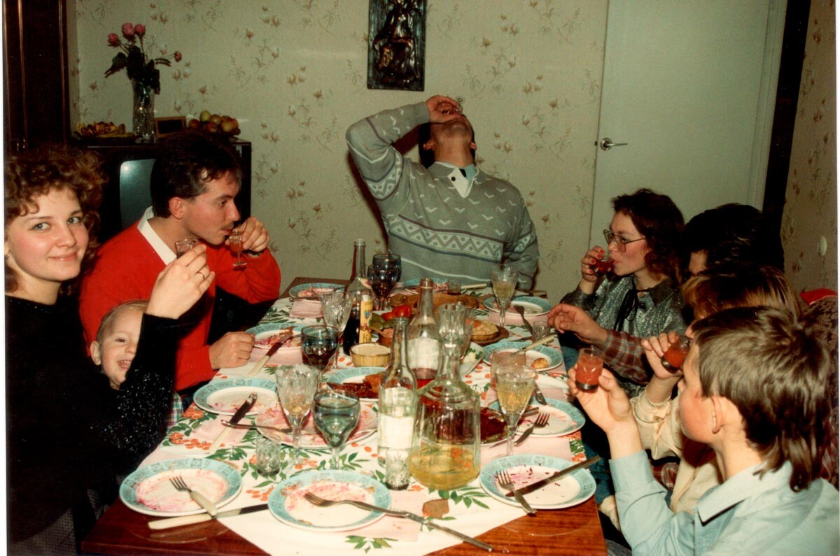 Festa a casa di amici, febbraio 1990

