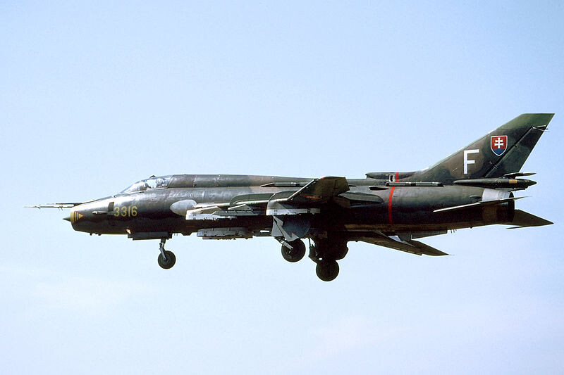 Aparato Su-22 eslovaco en 1994, tres años después de la caída del Pacto de Varsovia.