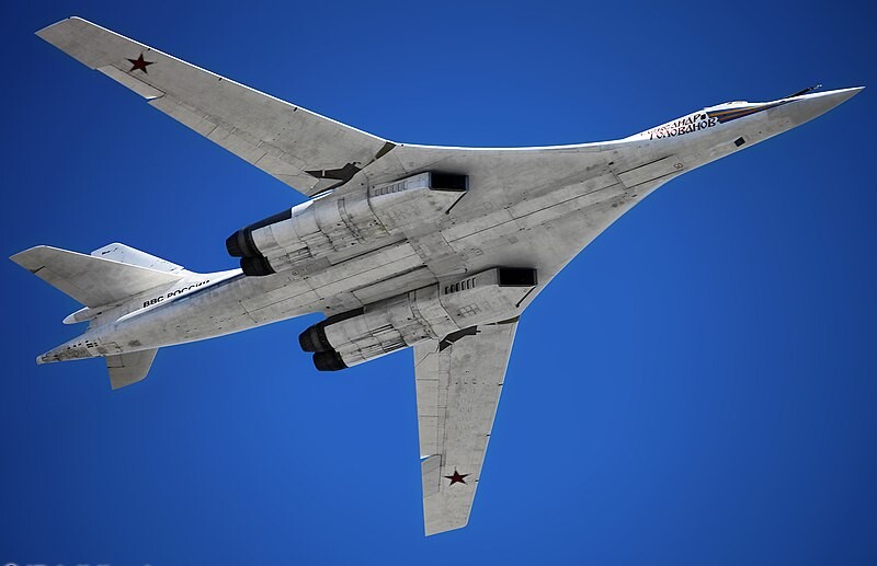 Imagen de Tu-160 en vuelo, 2013.

