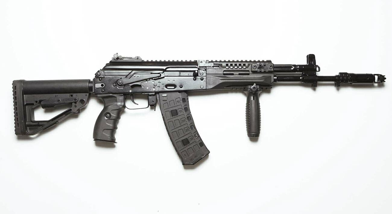 Knallhart: Wie Russland die neue AK-12 testete (FOTOS) - Russia Beyond DE