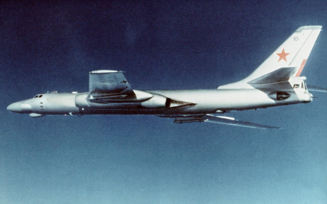 Un Tu-16K