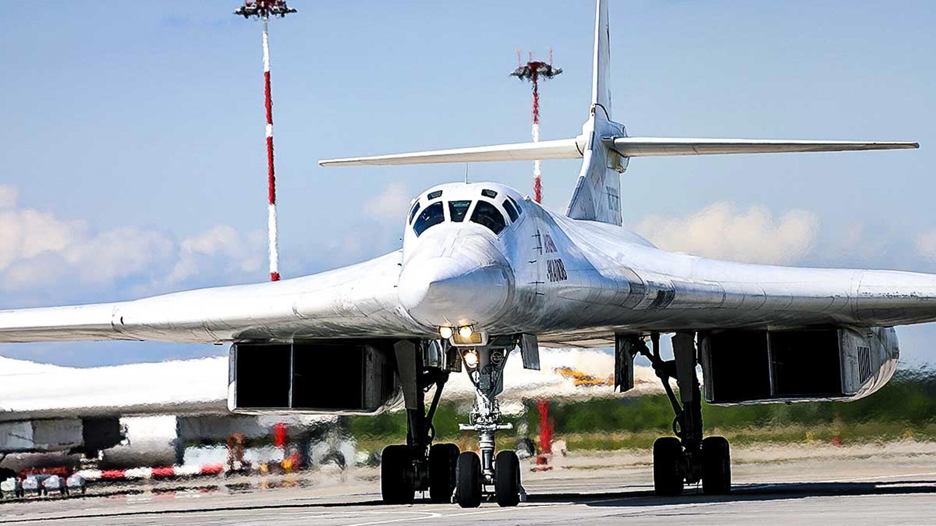 R ssia Inicia Testes Do Mais Poderoso Bombardeiro Estrat gico Russia r-ssia-inicia-testes-do-mais-poderoso-bombardeiro-estrat-gico-russia
