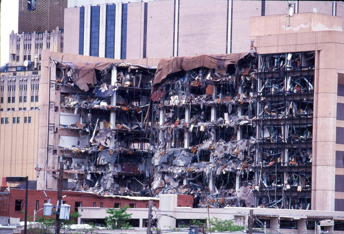 Nachwirkungen des Bombenanschlags auf das Murrah Federal Building in Oklahoma City am 19. April 1995.