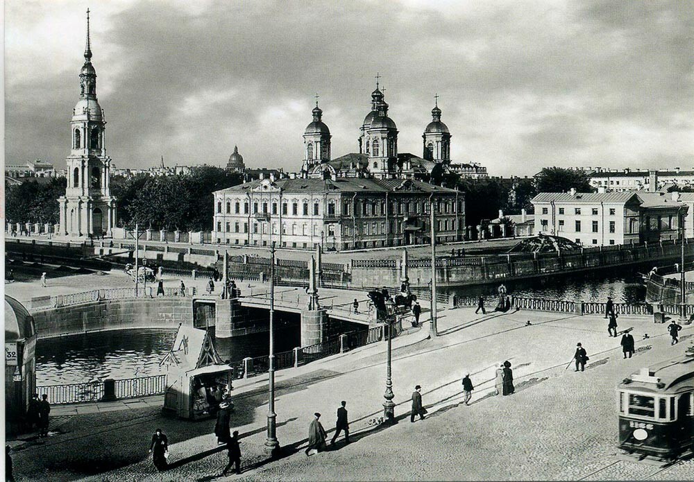 Никольский собор (чуть более позднее фото - начала XX века)