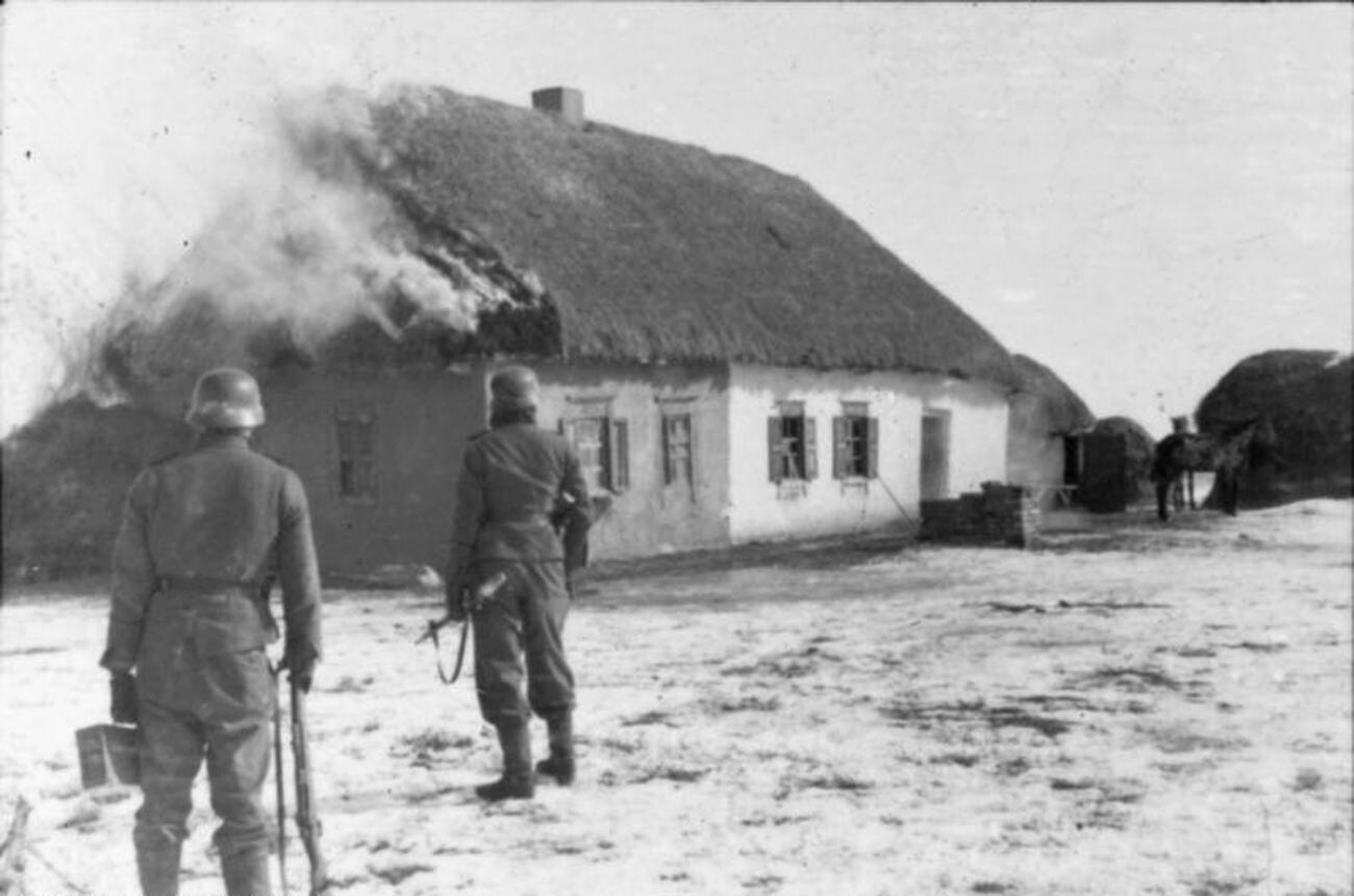German troops near Kharkov.