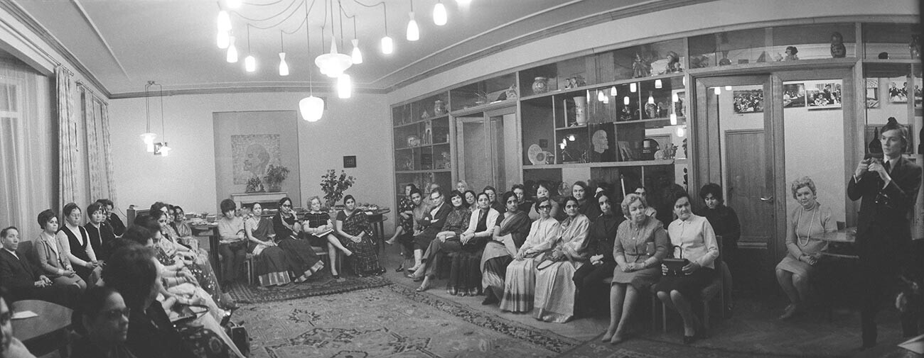 Комитет на советските жени


