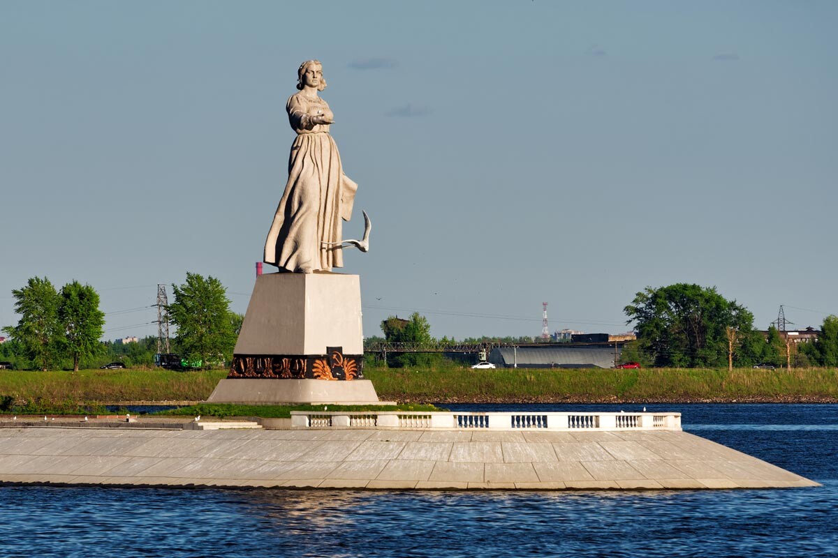 Das Mutter-Wolga-Denkmal in Rybinsk.