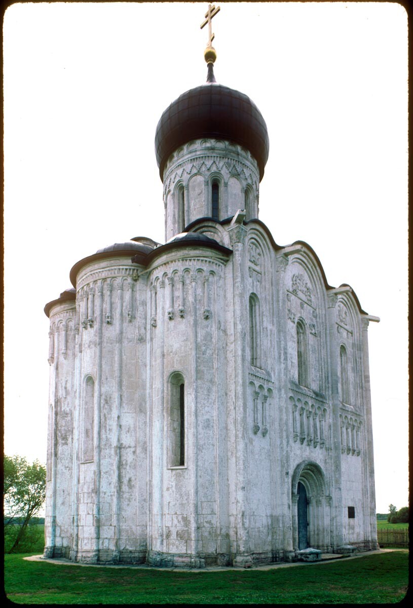 Church of the Intercession on the Nerl, northeast view. May 26, 1997