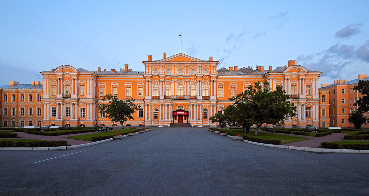 O palácio Vorontsov (Maltês) em São Petersburgo, que Paulo 1° deu aos cavaleiros malteses.