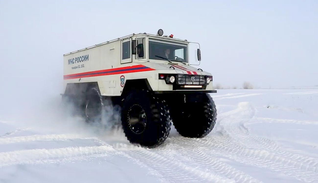 russische firma stellt riesigen neuen geländewagen vor fotos russia