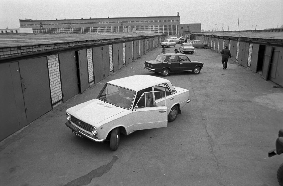 Garaža za privatne automobile stanovnika Penze, 1975. 