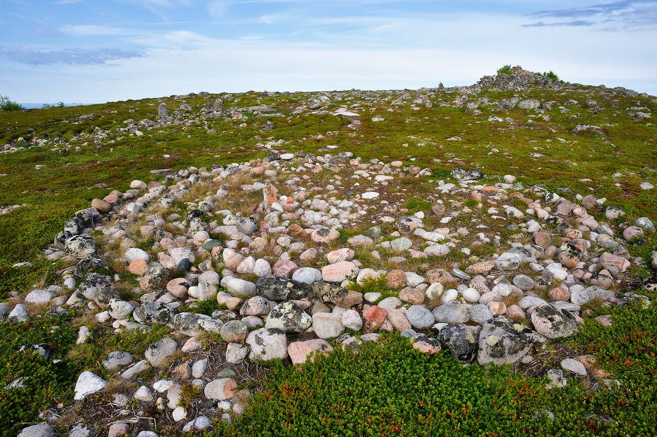 Das erste neolithische Labyrinth auf der Insel Oleschin, Kusowa-Archipel, Weißes Meer, Russland.