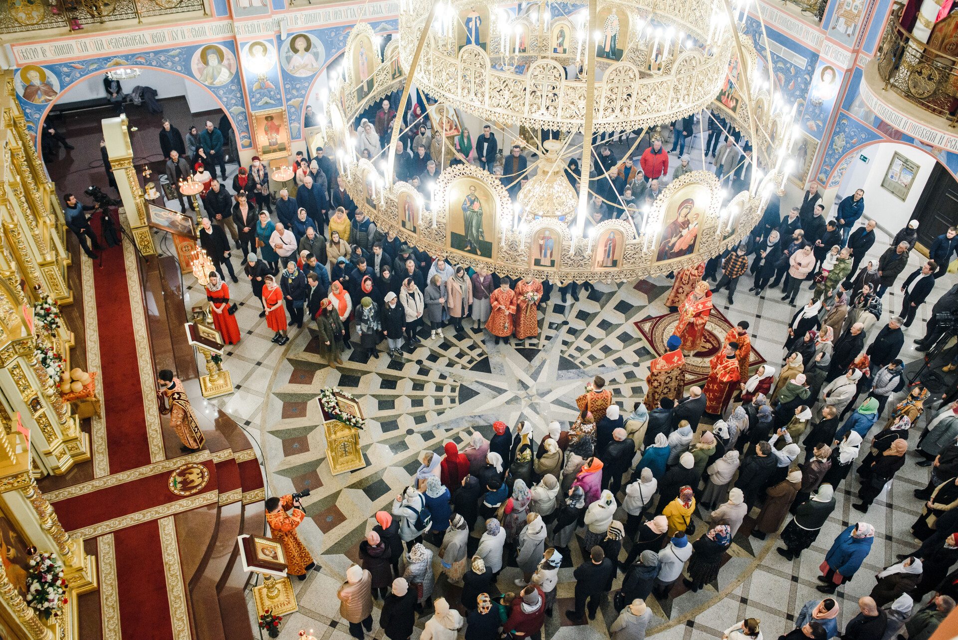 En images comment l’Église orthodoxe a célébré la fête de Pâques en