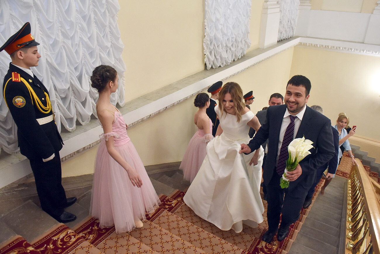 Mariage à Moscou durant Krasnaïa Gorka