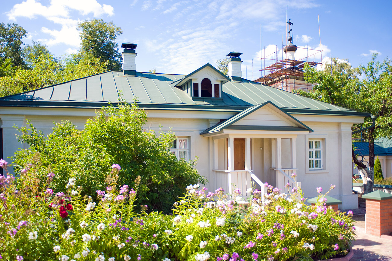 Optina Pustyn, John the Baptist Retreat. House of starets Ambrose. August 23, 2014