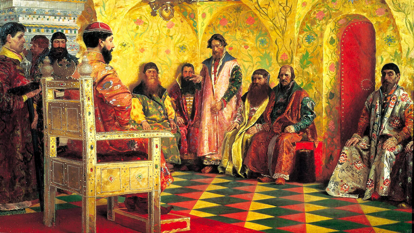 Цар Михаил Фјодорович седи са бољарима у царским одајама.