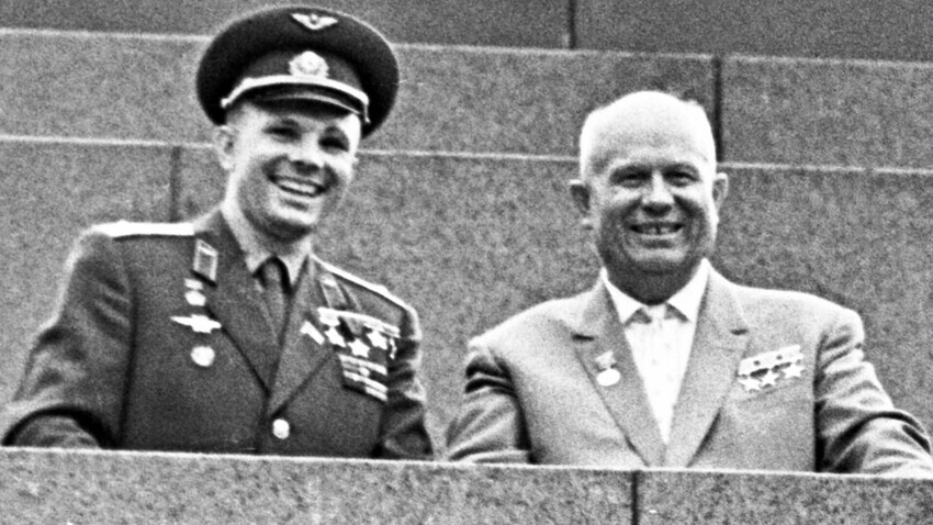 Jurij Gagarin in Nikita Hruščov
