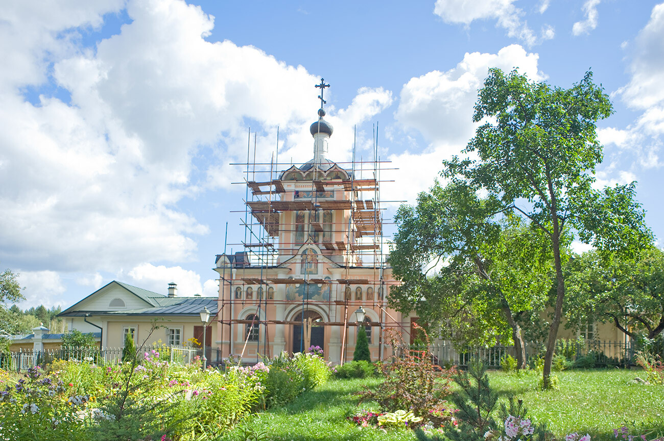 Optina Pustyn, campanile sopra la Porta Santa, vista sud. 23 agosto 2014