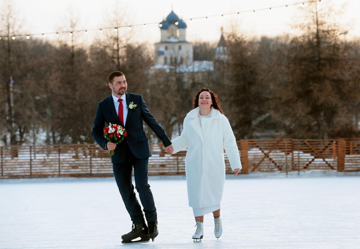 A wedding on an ice rink in Moscow, Feb. 14, 2022.