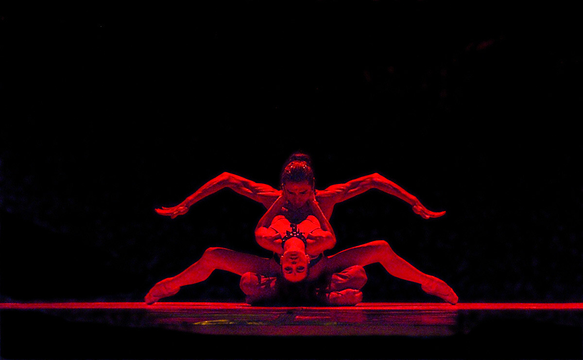 Die führenden Tänzer des Mariinsky-Theaters Diana Wischnjowa und Faruch Rusimatow beim Internationalen Ballettfestival Moskau. 