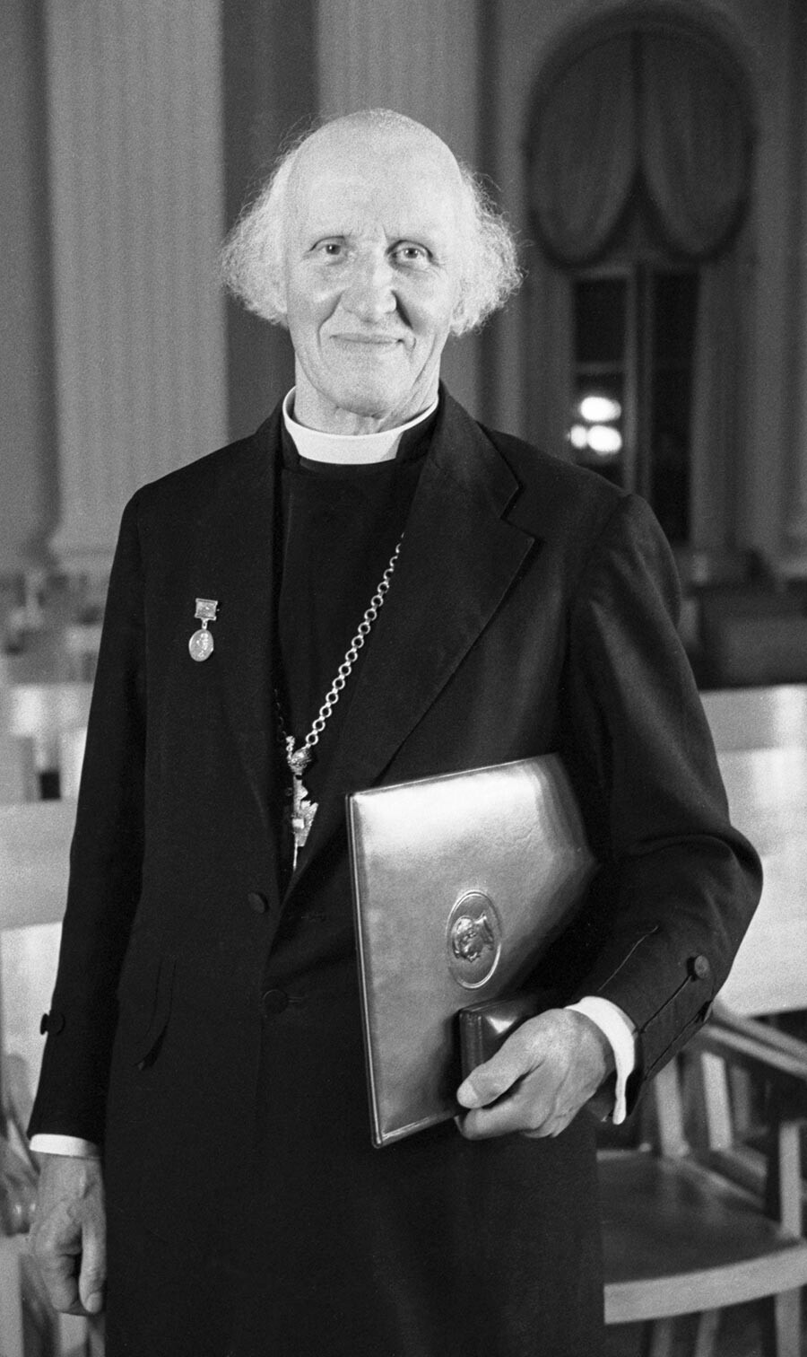  Хюлет Джонсън на връчването на премията за мир в Москва 