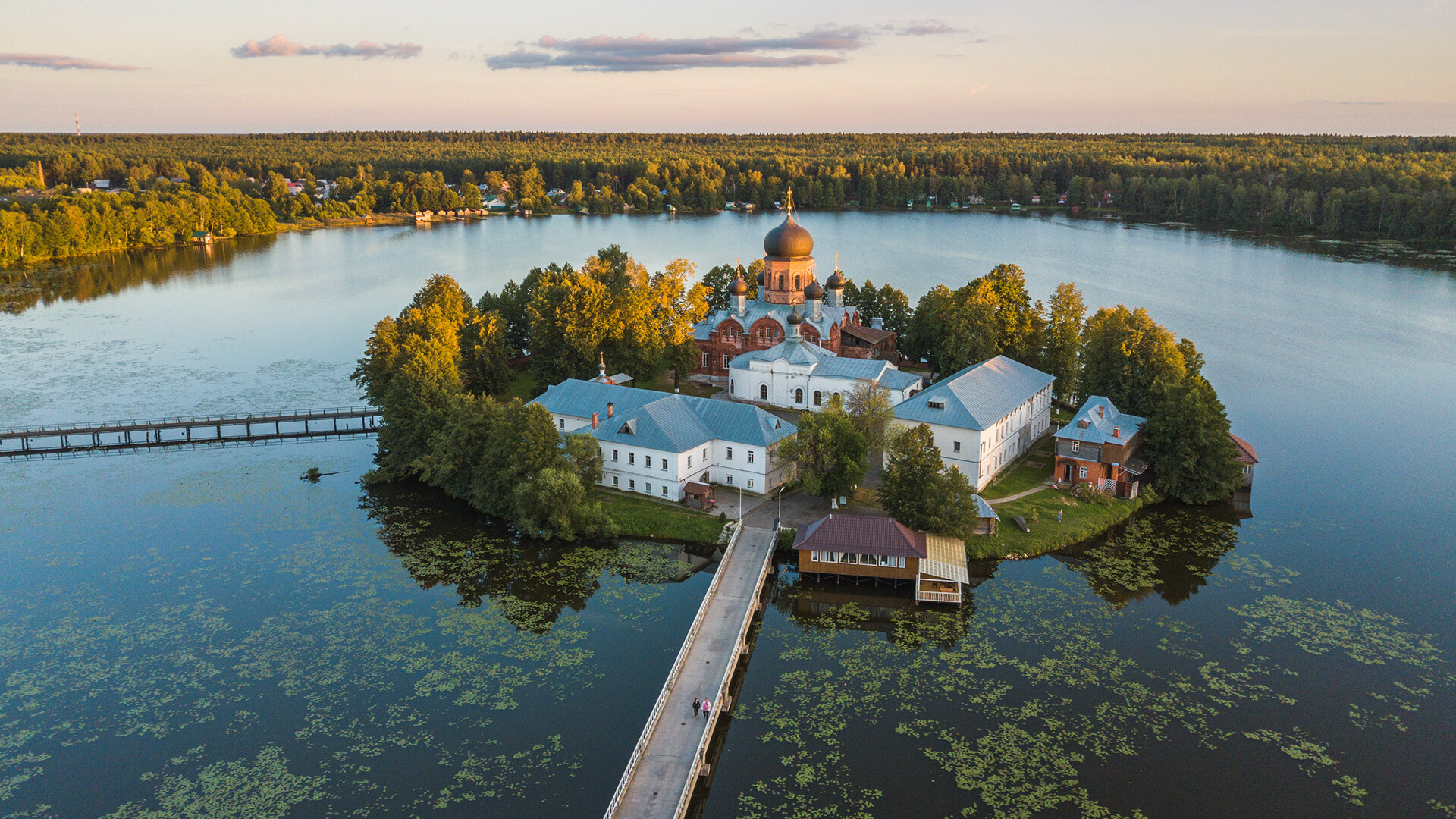 The most beautiful island monasteries in Russia