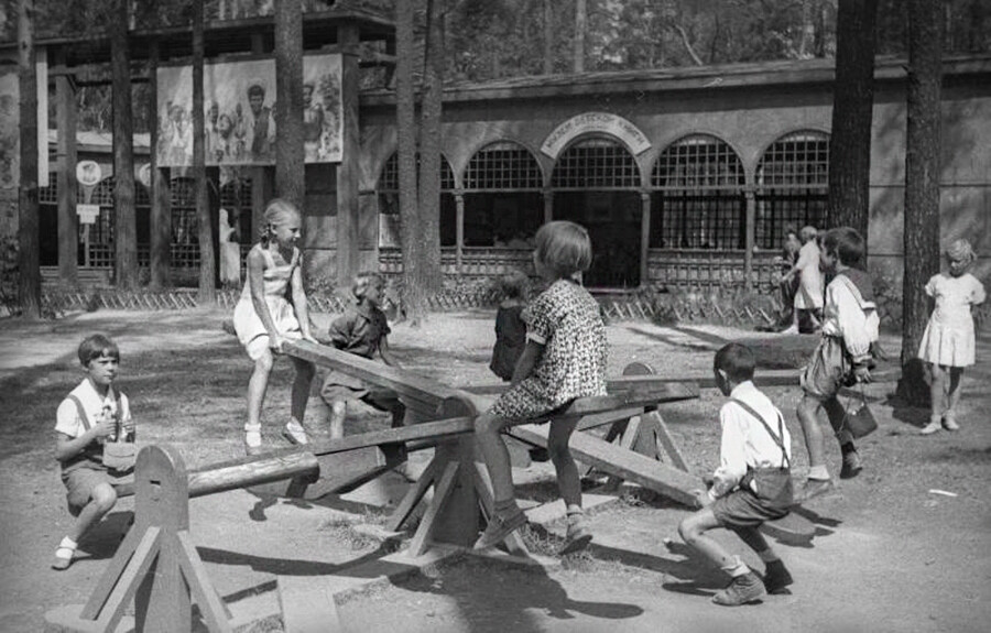 Children's town in Sokolniki, 1940 