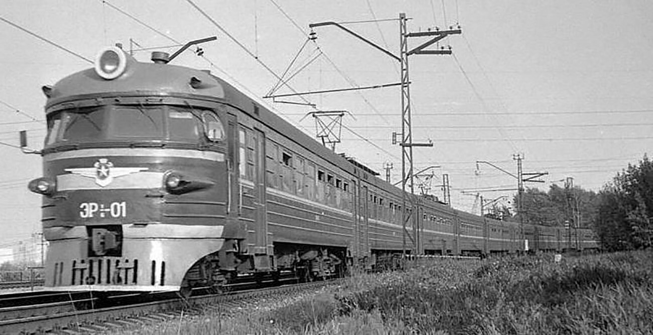 Електрични воз ЭР1-6-01 