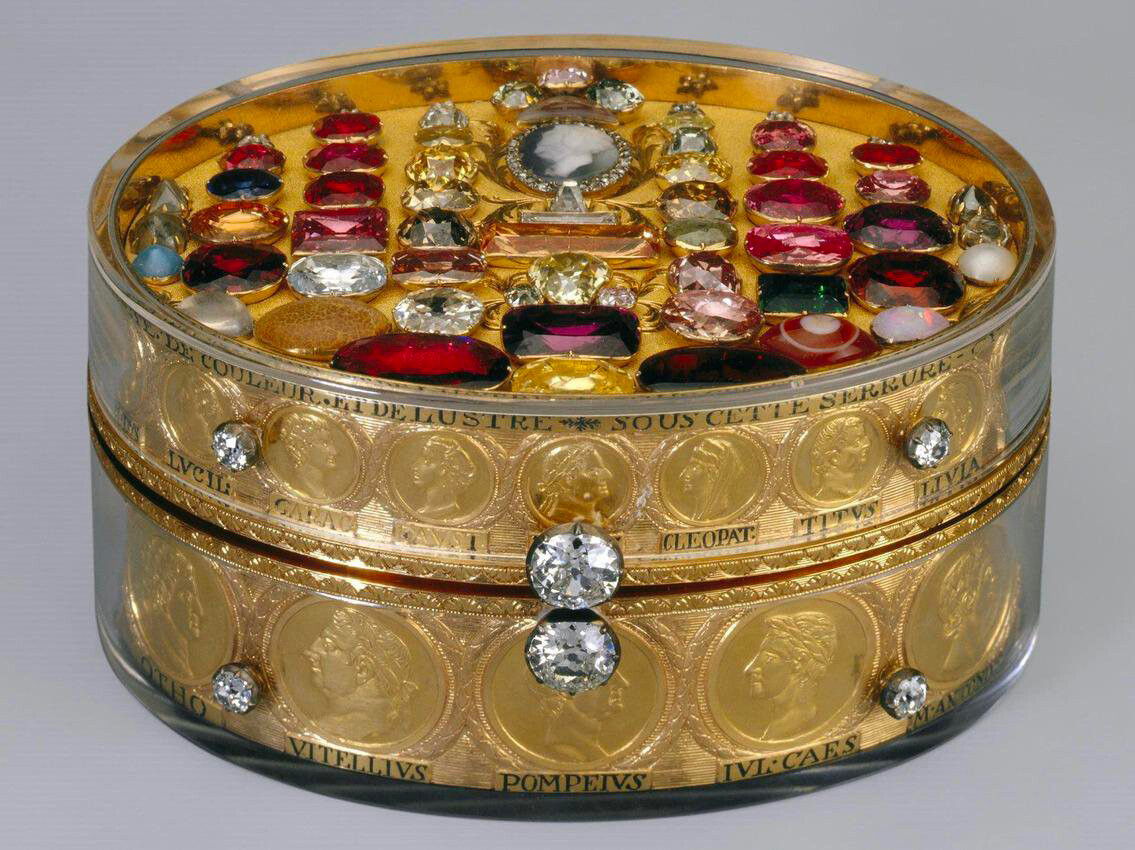 10 most luxurious snuff boxes used by the Russian tsars