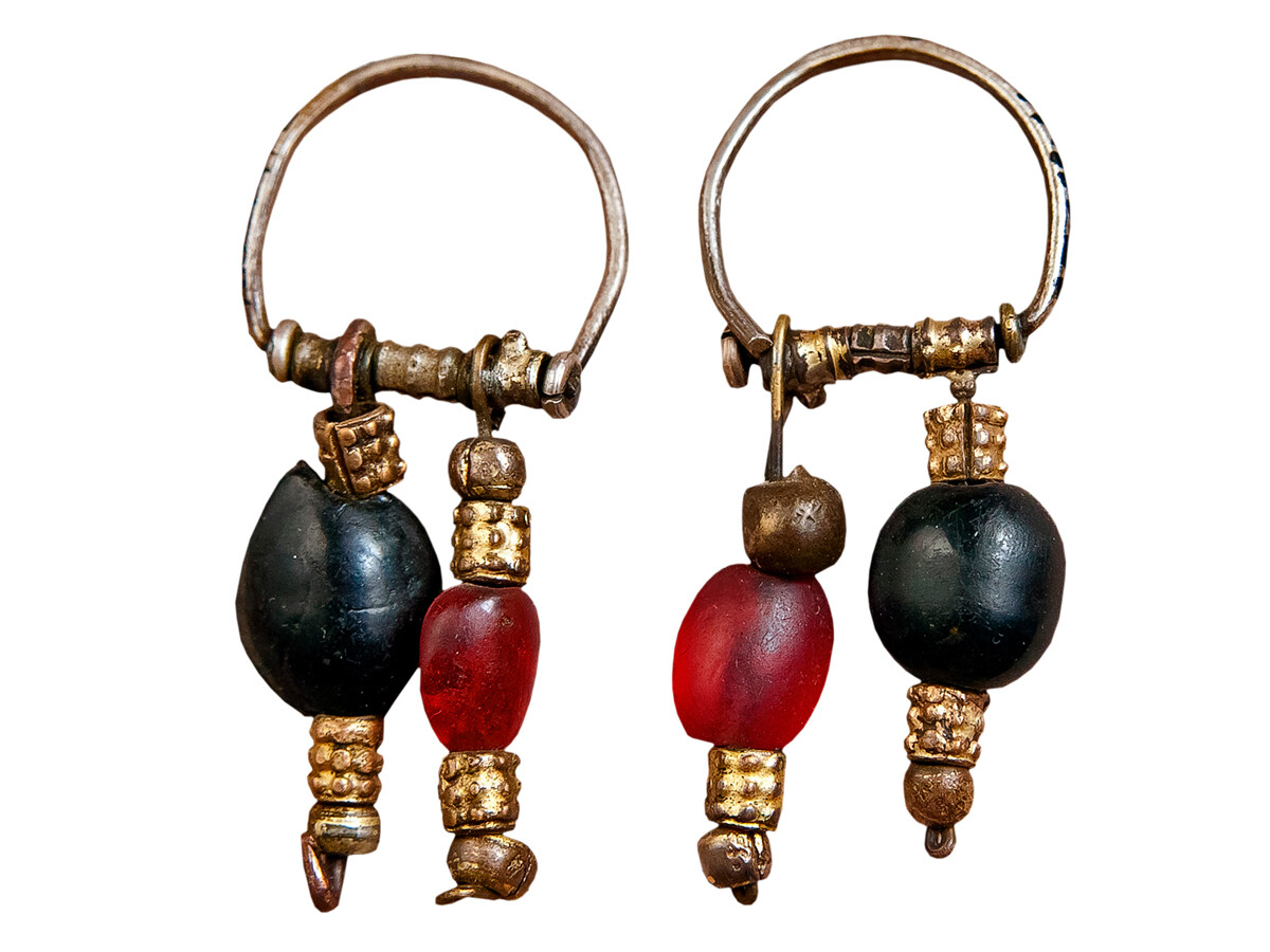Women's earrings, Russia, 17th century