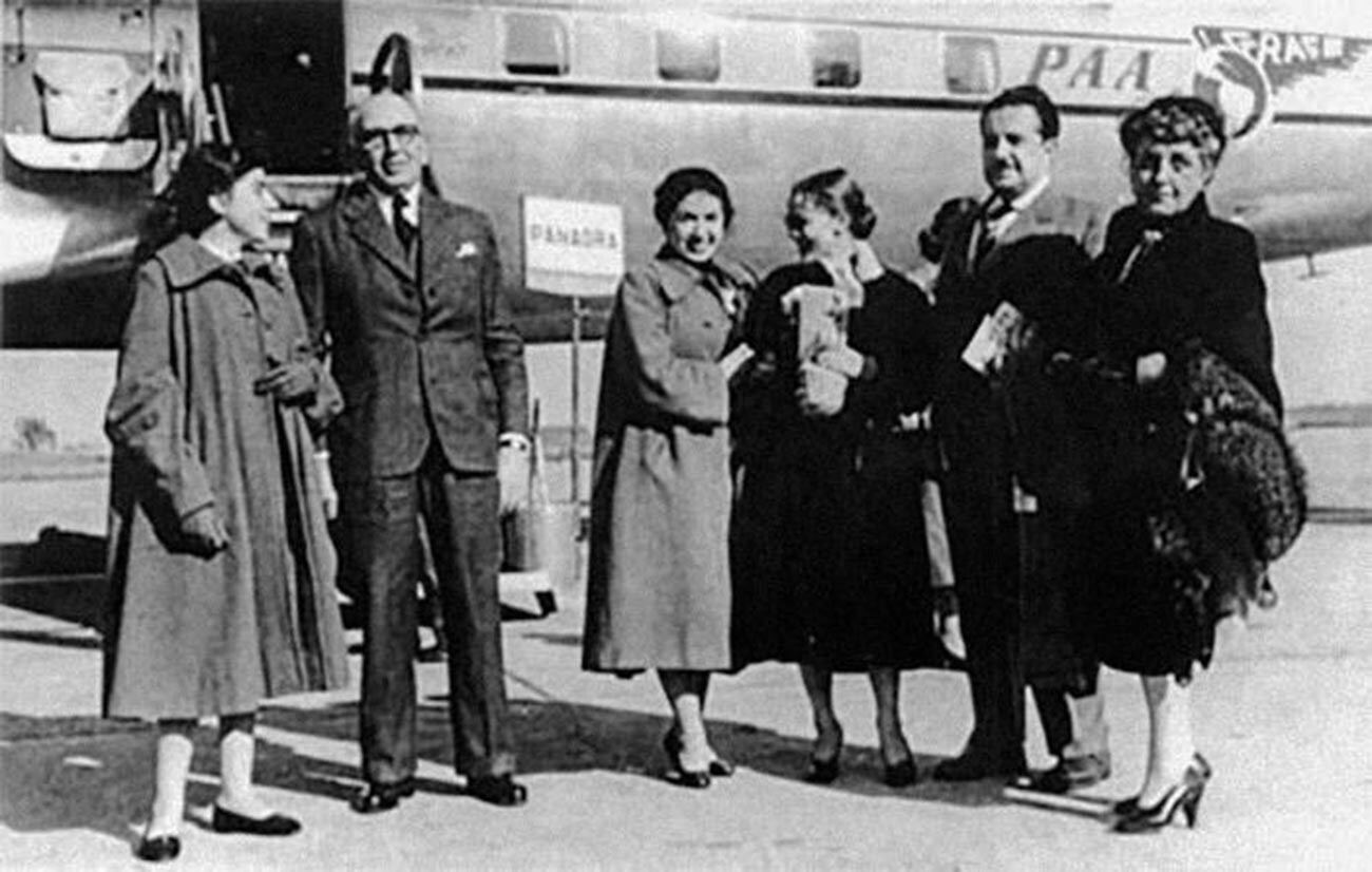  Лидия Лесина и синът на посланика на Чили Алваро Крус Лопес де Ередиа 