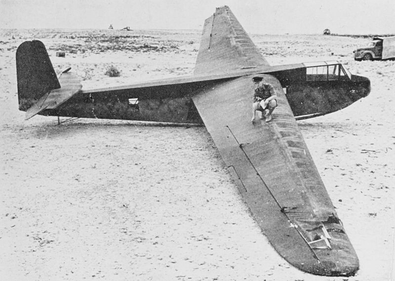 DFS 230 abandonado en el norte de África. 1942.