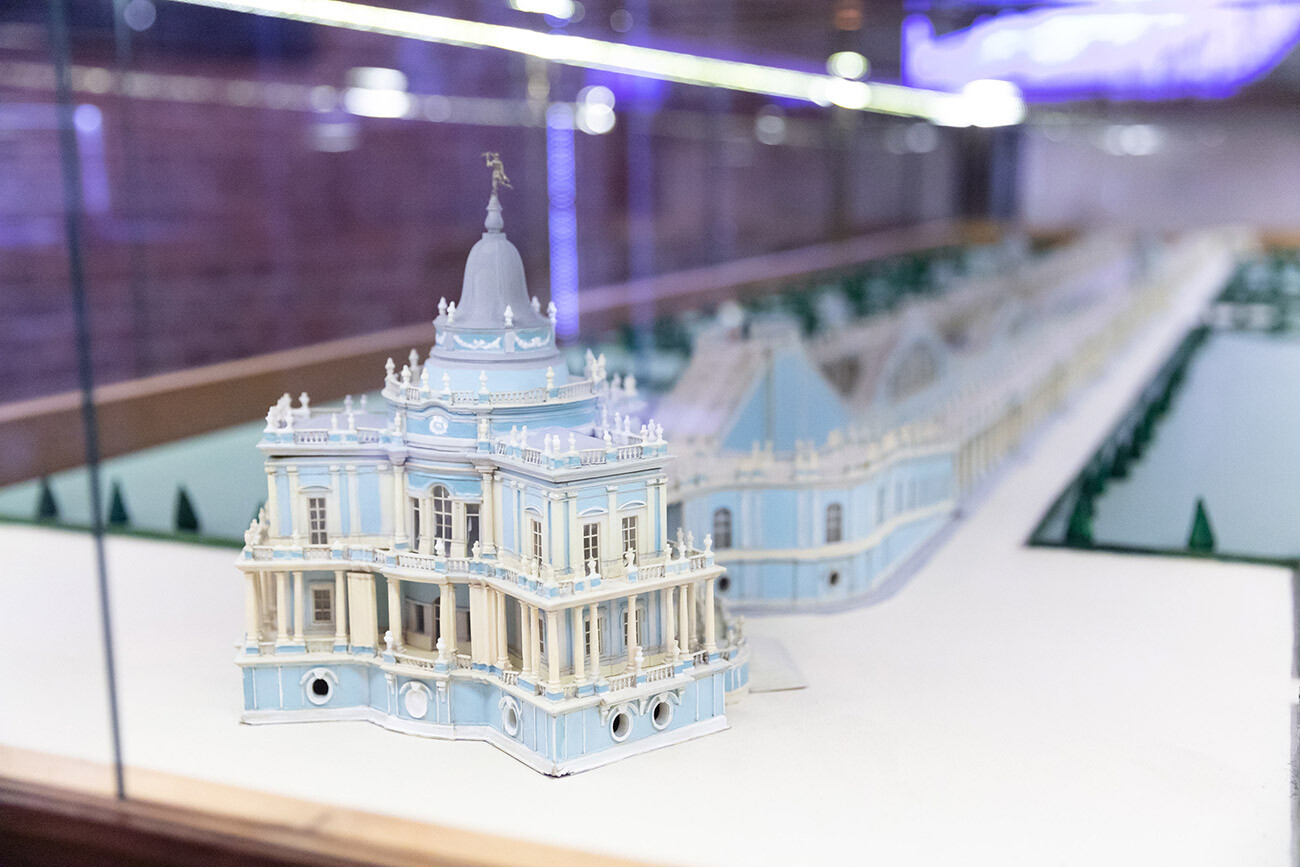 A model of the 'Russian mountains' pavilion