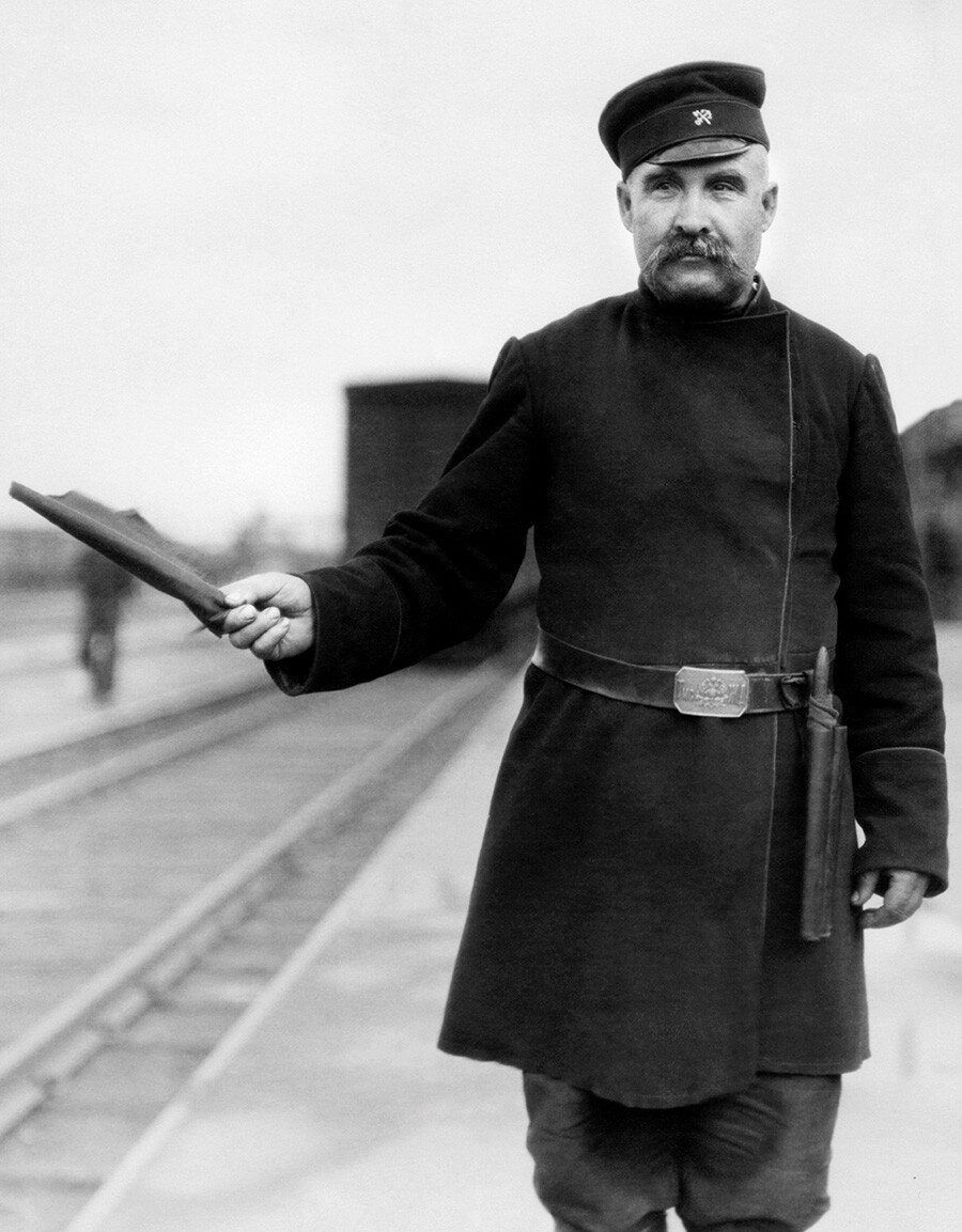 Trabajador ferroviario soviético. 1920-30.