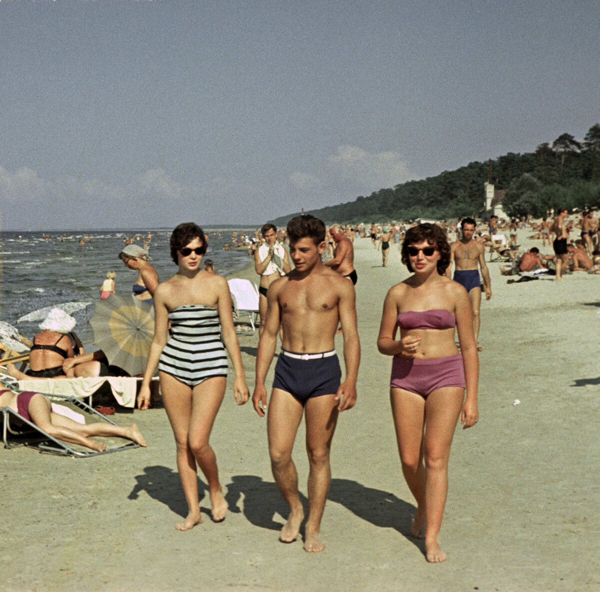 República Socialista Soviética de Letonia. Vacaciones en la costa de Riga, 1960 