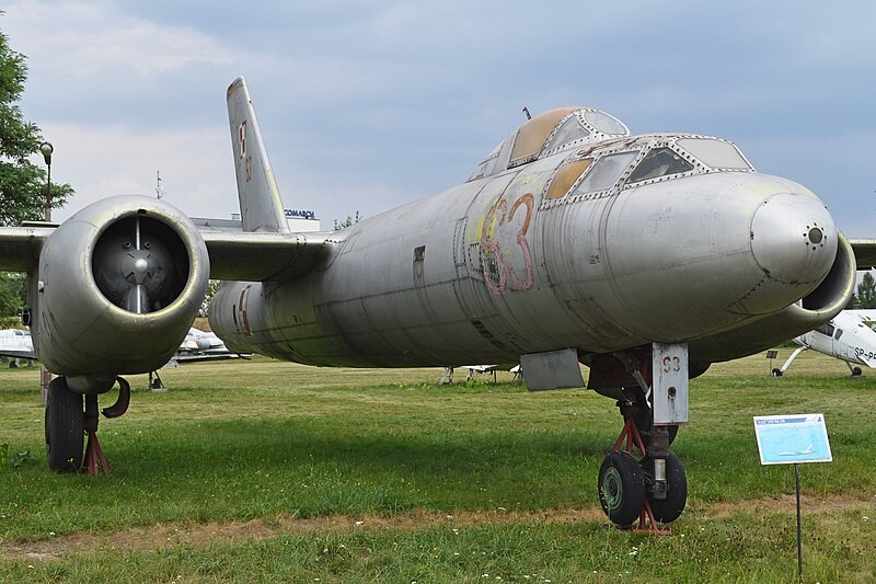 Il-28U polaco expuesto en un museo.