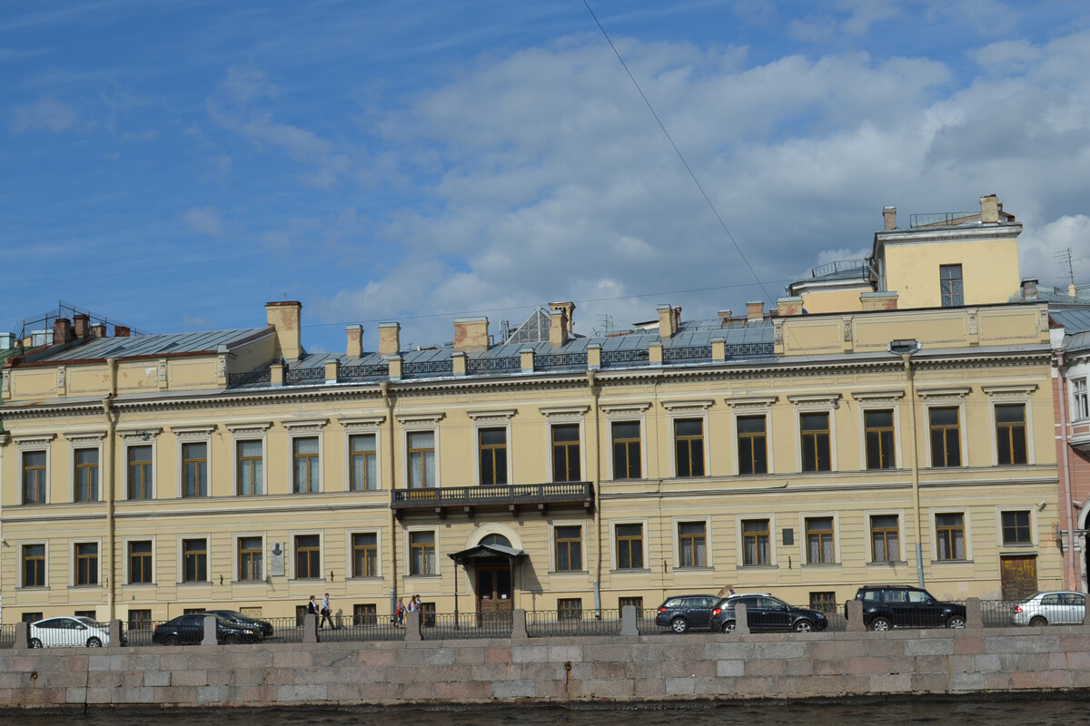 Здание Третьего отделения СЕИВК, набережная р. Фонтанки, 16. Сегодня в здании расположен городской суд Санкт-Петербурга