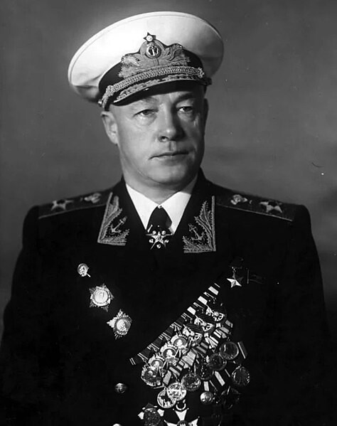 Nikolai G. Kuznetsov, ya admiral, en los años 60.