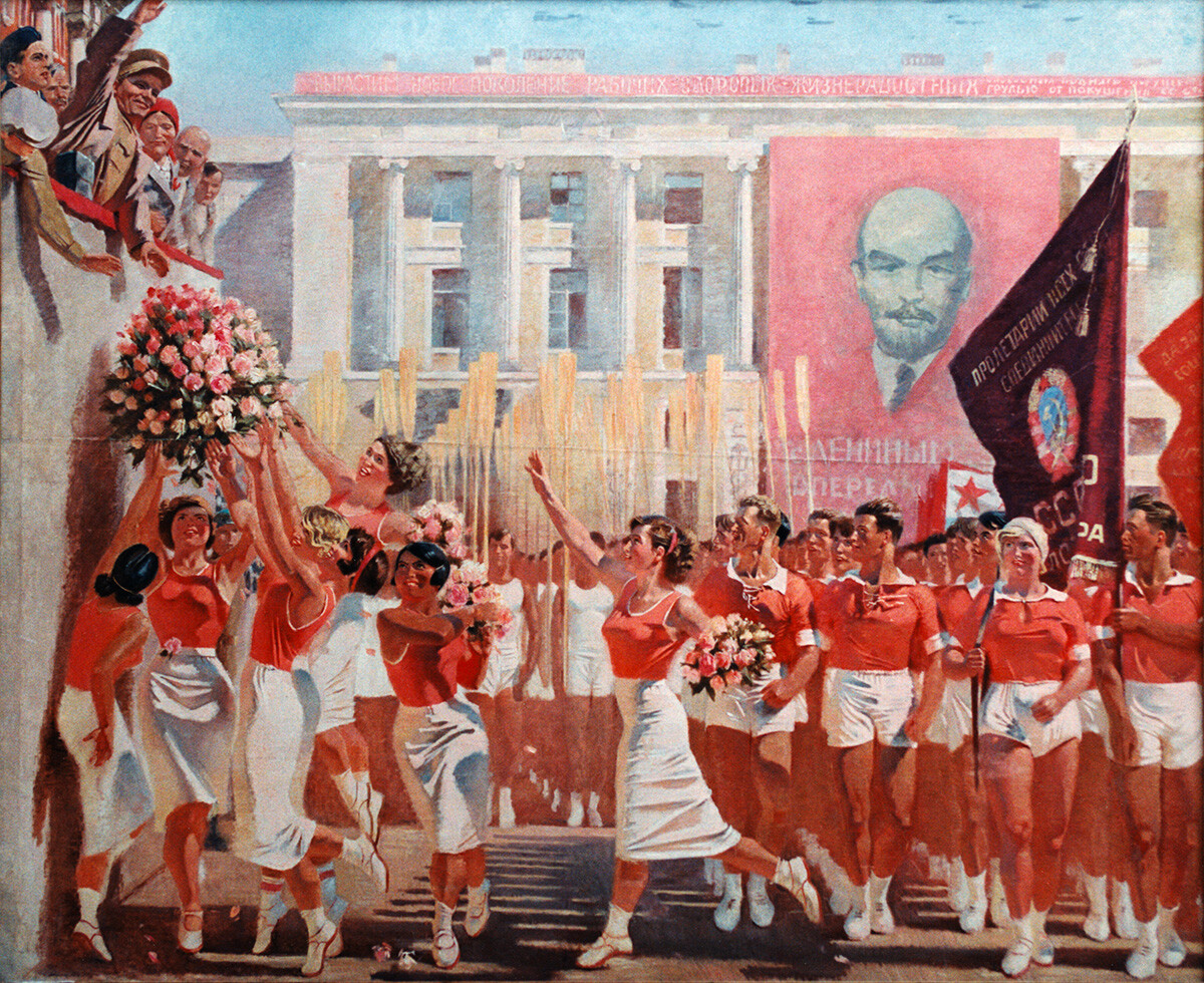 Kirow sieht eine Parade von Sportlern (1935). Ein Gemälde von A.N. Samochwalow.