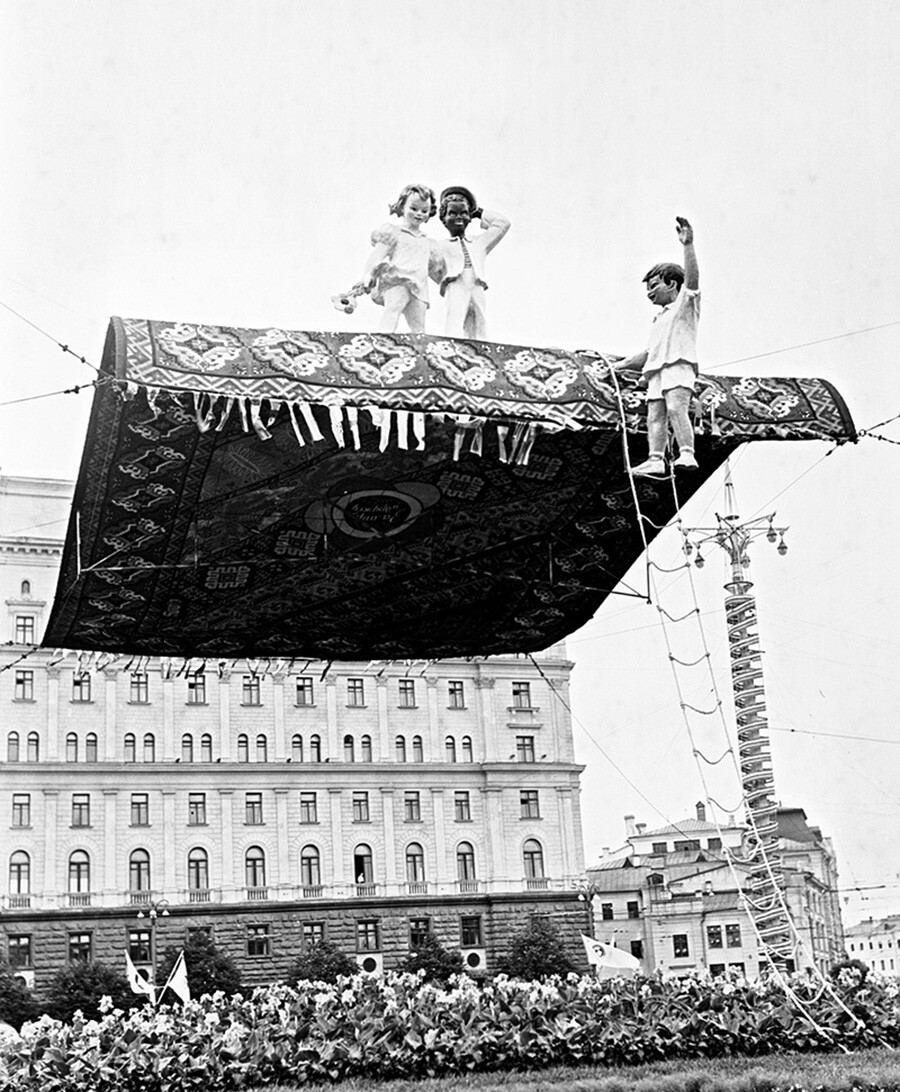 Weltfestspiele 1957 Wie die UdSSR 35.000 Ausländer ins Land ließ und