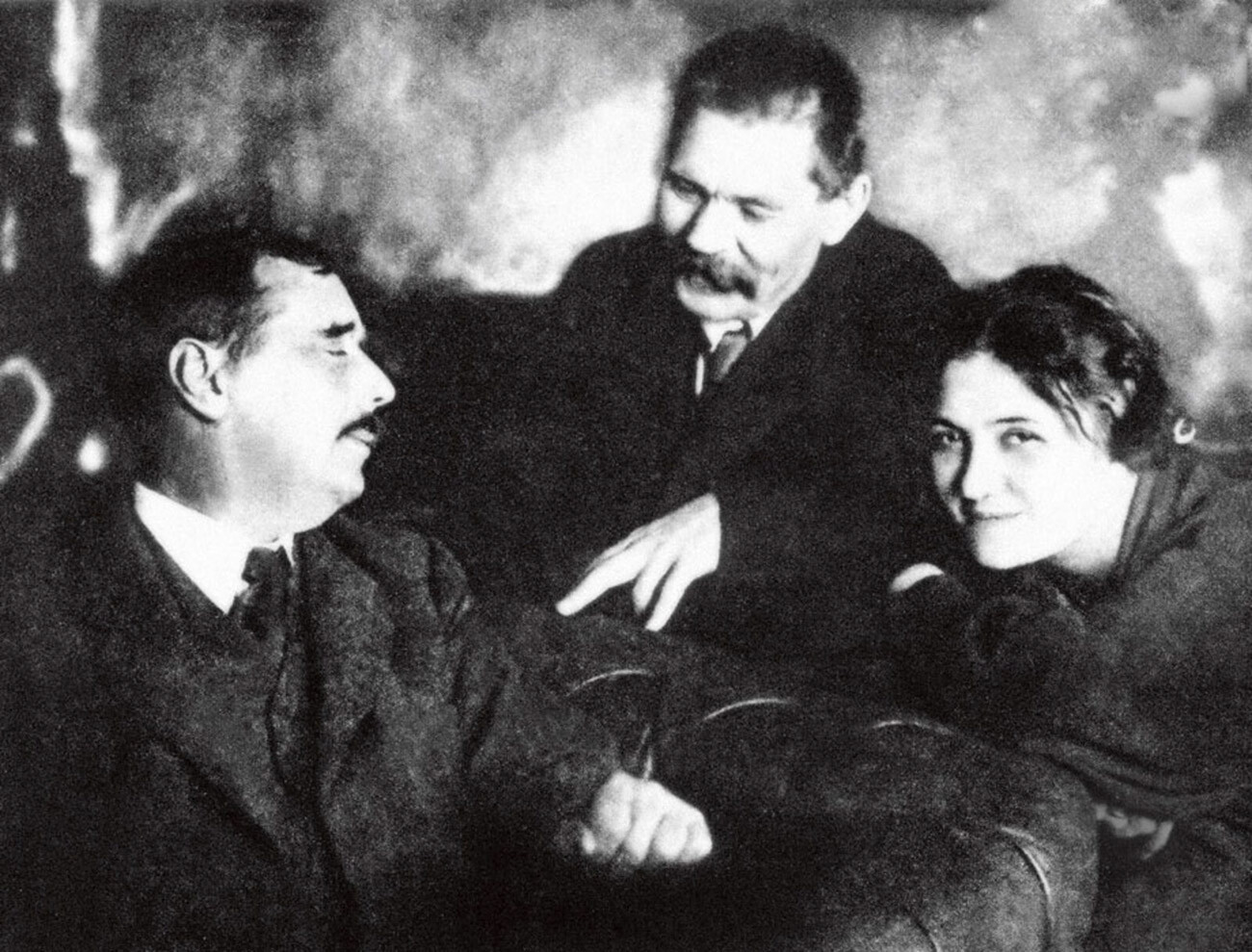 Горький, Уэллс и Будберг, фото не позднее 1933 года.