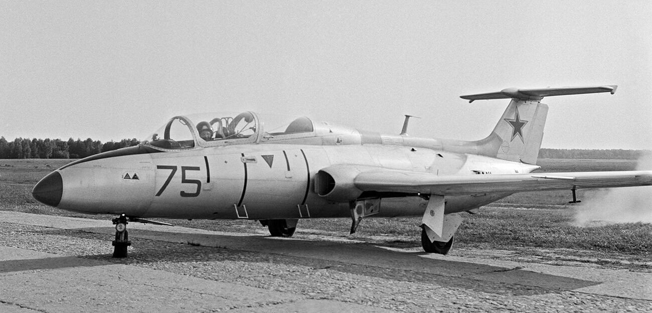 Aero L-29.