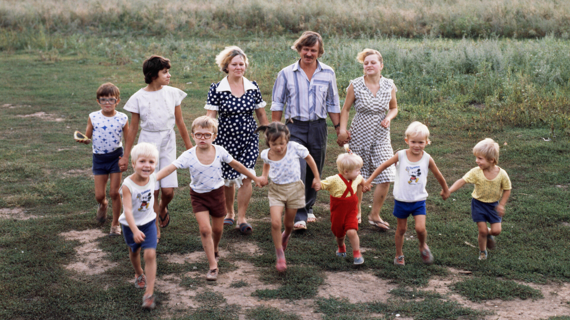 The Panovich family take a walk in Orenburg Region