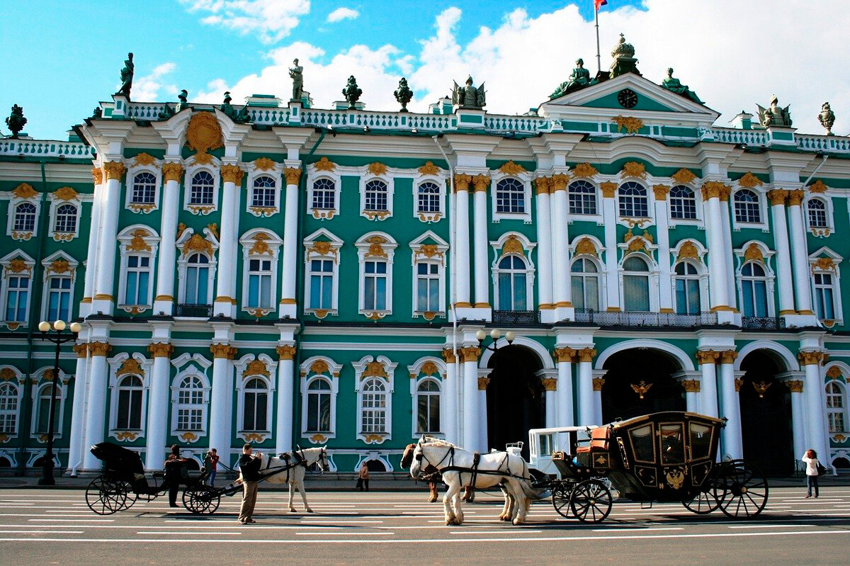 Con ogni probabilità, gli zar russi non hanno mai visto il Palazzo d'Inverno di colore verde