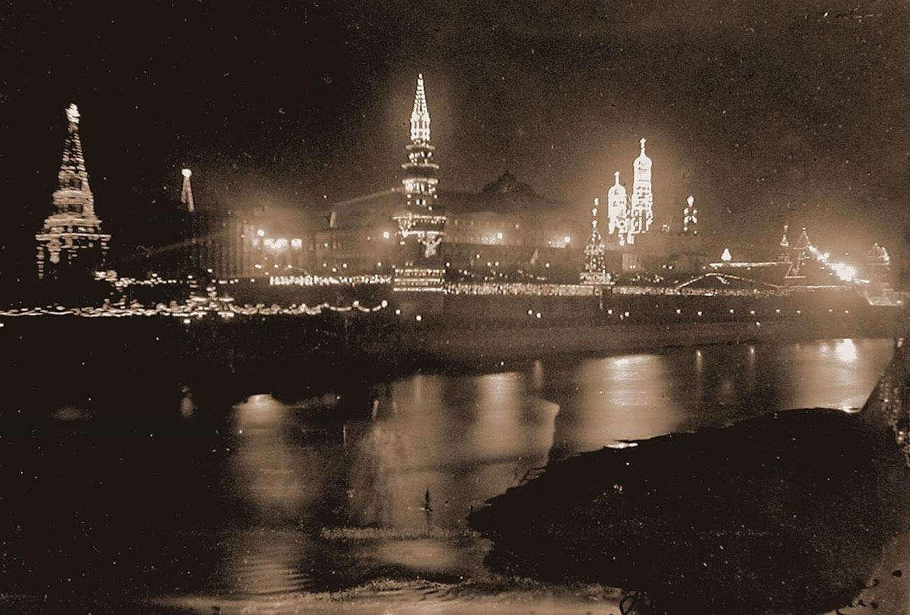 Осветљење Москве у част крунисања Николаја II.